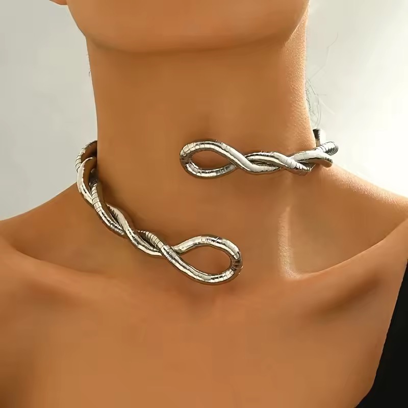 Anti tarnish bendable necklace
